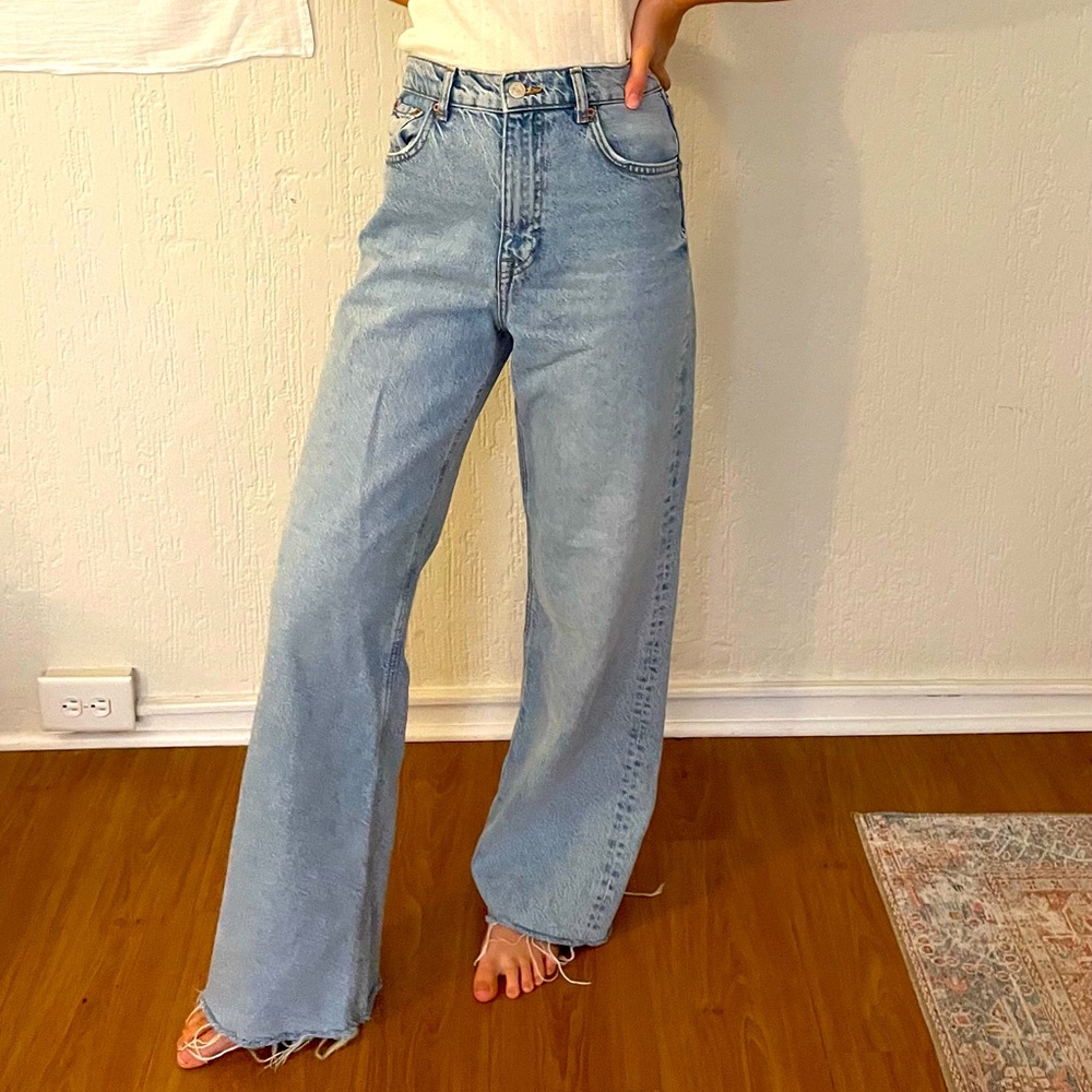 Zara Wide Leg 90s Jeans